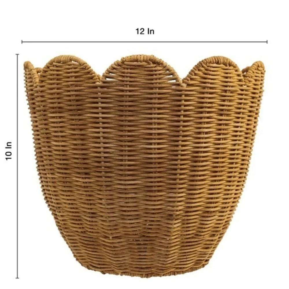 My Texas House Scalloped Decorative Basket‎